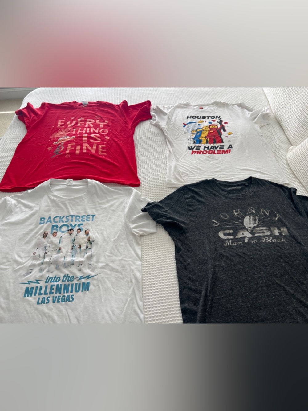 Lot of 4 Soft Men’s XL Tees